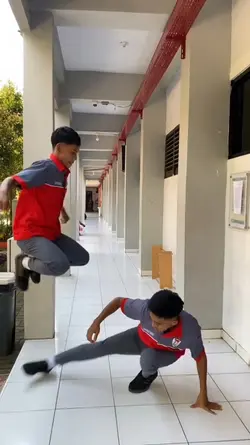 TREND LOMPAT VIRAL