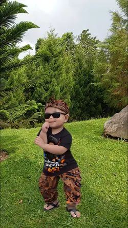 Baby gemoy dance