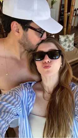 COUPLE