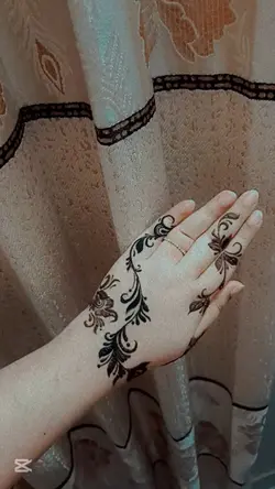 simple mehedi design