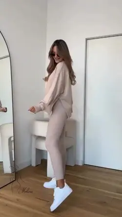 Costume