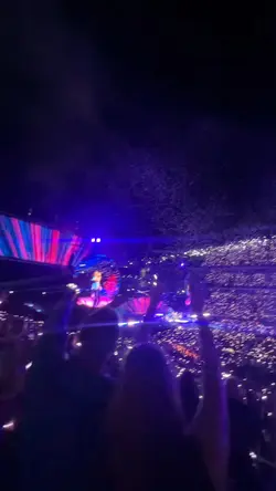 COLDPLAY FANS?