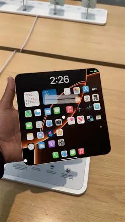 iphone fold Pro max