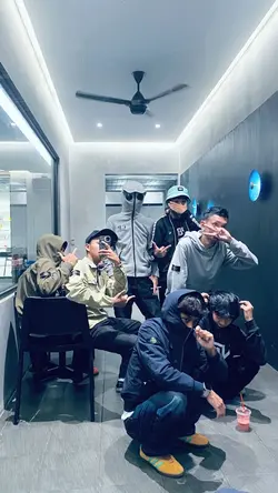 SOUND CASUAL VIRAL