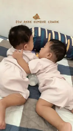 Template anak kembar