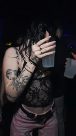 PARTY NIGHT