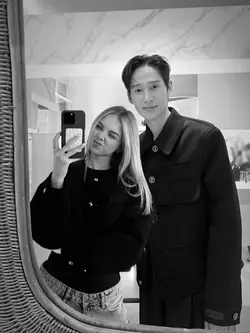 photo with hyunju
