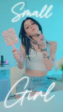 SMALL GIRL TREND