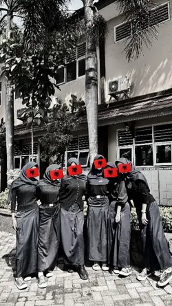 hitam putih kece