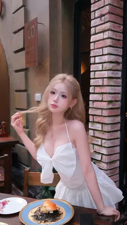 Gái tây gốc Việt