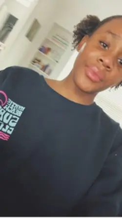 Lips sync