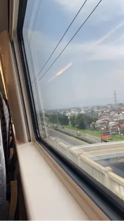 Naik kereta