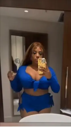 Mirror Selfie Moment