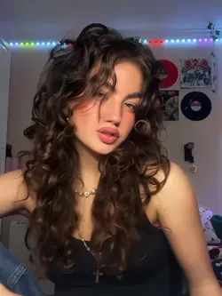 JUST DANCE 