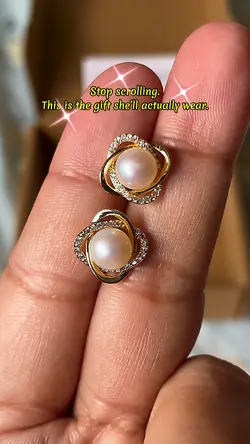 PearlEarring