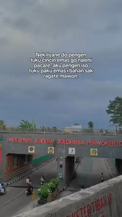 tumbas paku emas