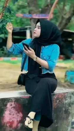 cowok ganteng lewat