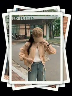 Frame Collage Slide