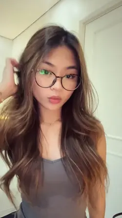 putri iklan slowmo