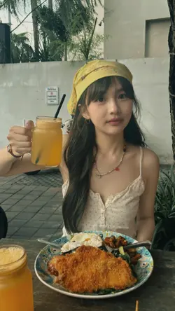 1 ảnh + màu