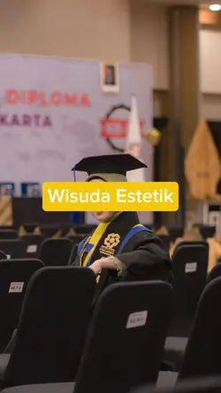 Wisuda Estetik