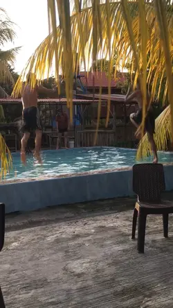 Pool 🏊‍♀️