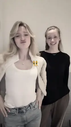 Siblings slowmo 