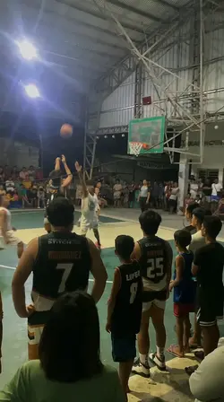 Lowlight basketball
