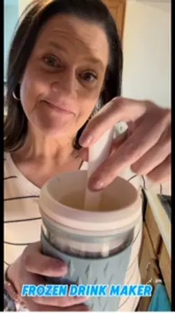 Frozen drink maker