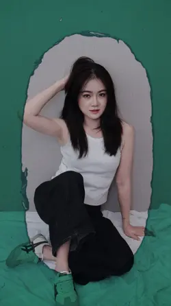 Mẫu 2 ảnh giật giật