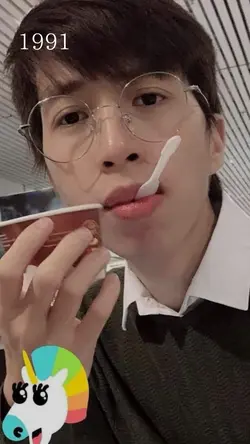 mẫu sáu ảnh+nămsinh