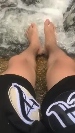 ម្នាក់ឯងក៏បាន