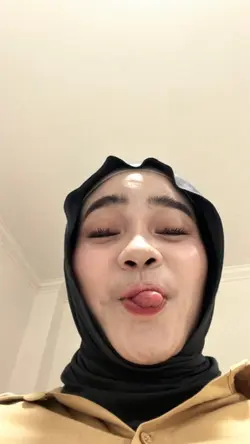mau disitu membenci