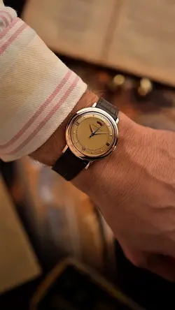 WATCH 