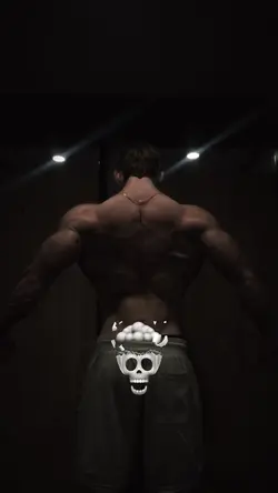 gym skullface