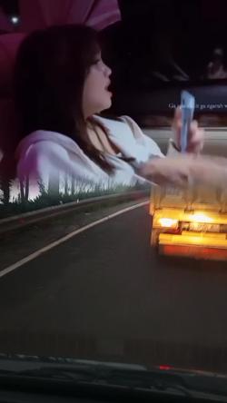 Recut | fuji nyanyi di mobil