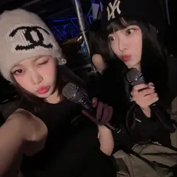 Chaewon and Eunchae