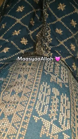 bayi menendang