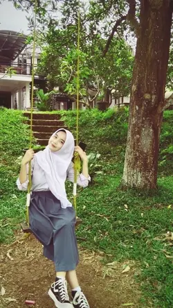 hitam putih 