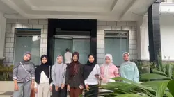 transisi graduation