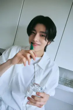 BRUSH UR TEETH