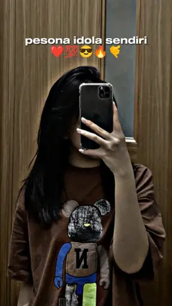 pesona idola sendiri