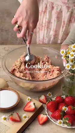 Strawberry Cookies 