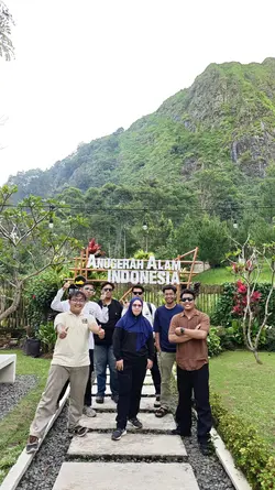 TOURING