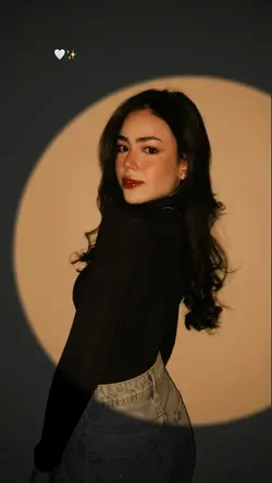 Photo light story