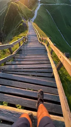 Video Travel Song