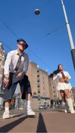 Afro dancers 