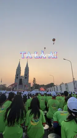 Mẫu Công Giáo