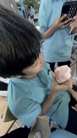 ฟีดเถอะๆ🥲