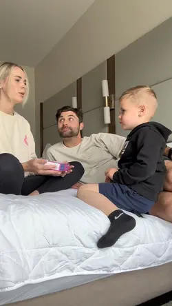 Pregnancy announceme